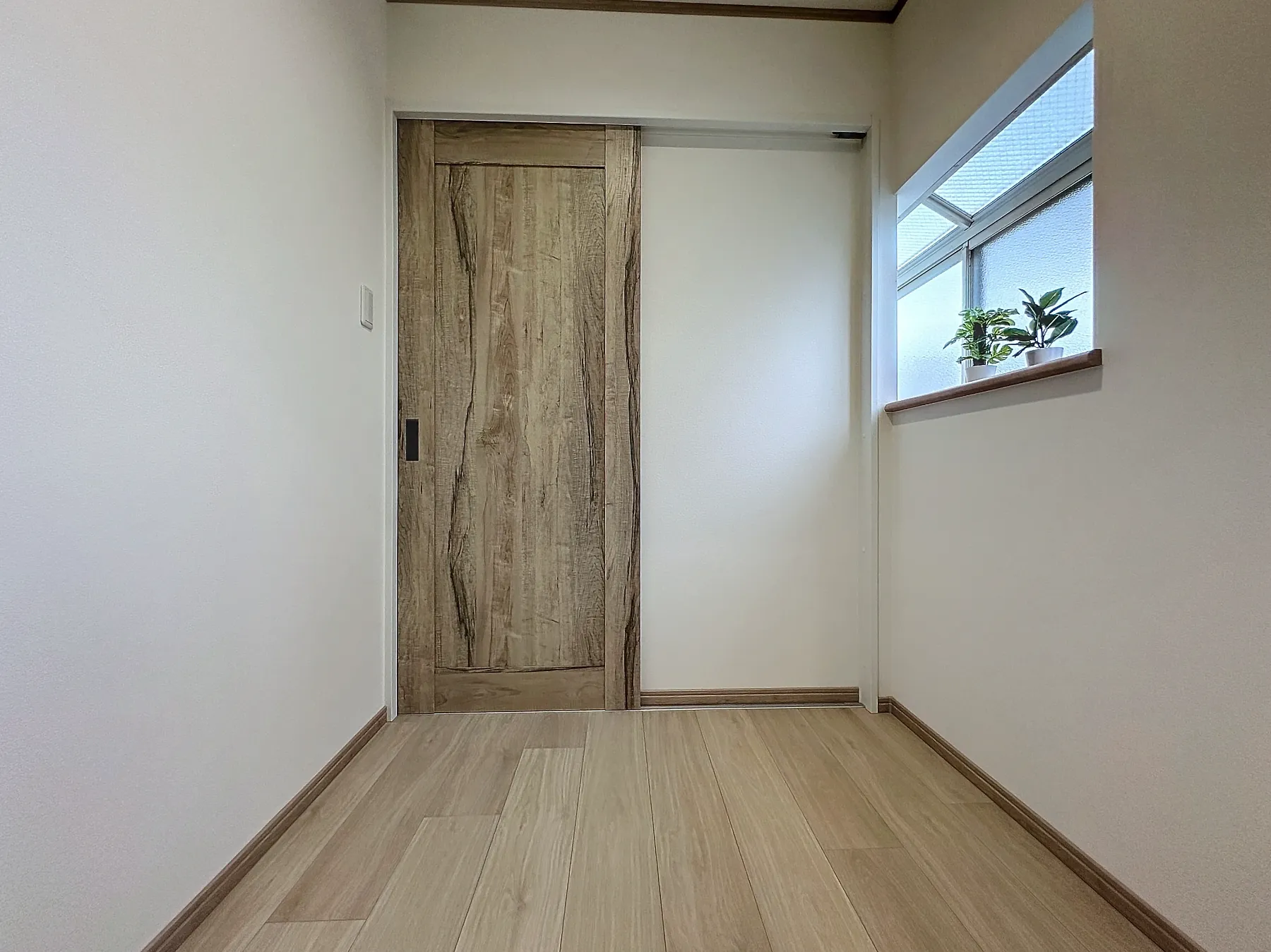 サービスルーム